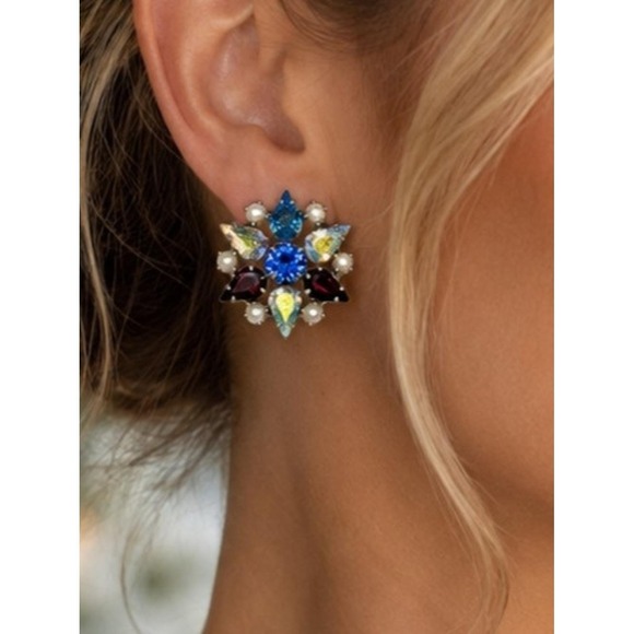 B. David Jewelry - Vintage B. David Rhinestone Clip On Earrings Blue Red Aurora Borealis Pearl